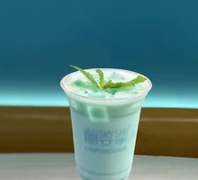 Ice Blue Mint Latte