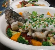 Scallion-Flavored Sea Bass