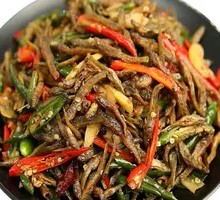 Spicy Fried Small Fish with Chili