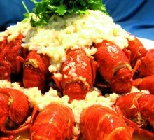 Golden Soup Garlic Lobster