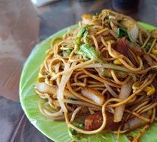 Sausage Stir-Fried Noodles