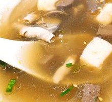 Classic Duck Blood and Vermicelli Soup