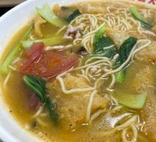 Pig's Skin Sausage and Pork Noodle Soup