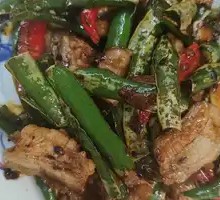 Private Home-style Stir-fried Pork with Pepper