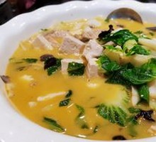 Freshwater Clam with Salted Pork and Tofu