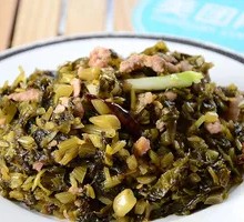 Snow Cabbage and Tofu Skin with Shredded Pork