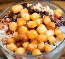 Glutinous Rice Cake with Ice Jelly