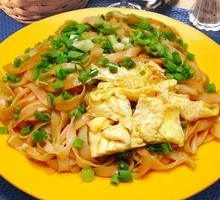 Sausage and Egg Fried Rice Noodles