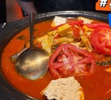 Sunlight Tomato Crispy Skin Roast Fish