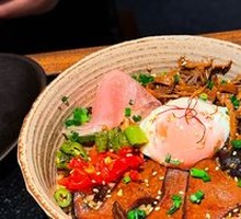 黑松露菌子焖饭