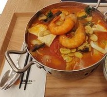 Shrimp and Litsea Cubeba Sour Soup Pot