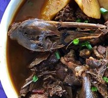 Braised麻Duck in Brown Sauce