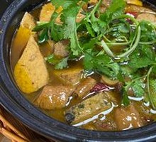 Fatty Intestine and Stinky Tofu Stew