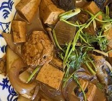 Anzi Fish Stewed with Tofu