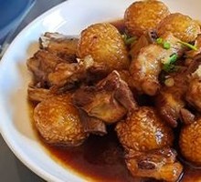 Glutinous Rice Balls Braised with Pork Ribs