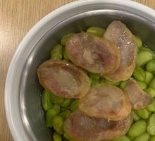 Sausage Steamed with Corn and Peas