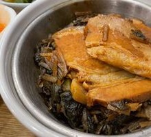 Preserved Vegetable Braised Pork