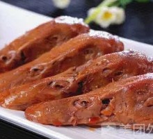 Sauce-Flavored Spicy Duck Heads