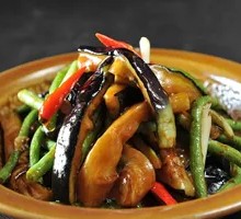 Eggplant and Green Bean Stir-fry
