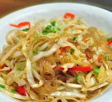 Cabbage Stir-Fried with Vermicelli