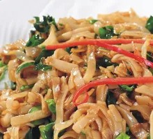 Beef and Egg Fried Rice Noodles