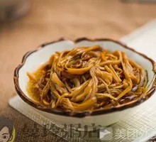 Stewed Golden Needle Mushrooms in Oil