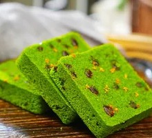 Green Wheat Red Bean Cake