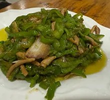 Green Pepper Stir-fried Duck Intestines