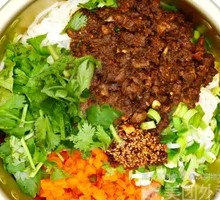 Spicy Meat Sauce Rice Noodles
