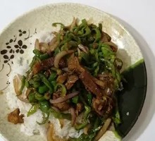 Spicy Beef Offal Rice Bowl