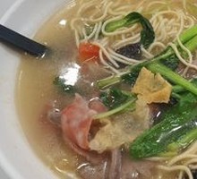 Pig Liver and Pork Sausage Noodles with Pig Skin