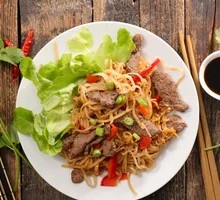 Braised Beef Stir-Fried Noodles