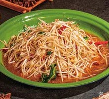 Sour and Spicy Mung Bean Sprouts