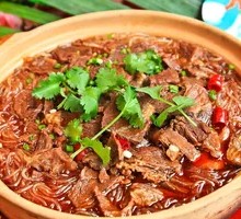 Braised Beef and Noodles Soup