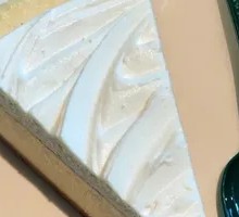 New York-Style Rich Cheesecake