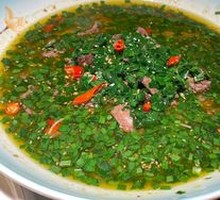 Stir-Fried Pork Kidney with Leek Fragrance