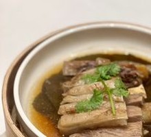 Steamed Beef with Lotus Leaf