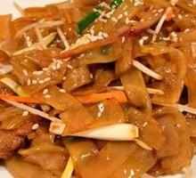 Dry-Fried Beef Rice Noodles