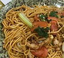 Egg and Pork Noodles Stir-Fry