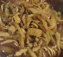 Pickled Vegetable and Pork Noodles