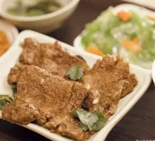Braised Pork Chop Noodles