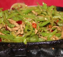 Green Pepper Shredded Pork Noodles