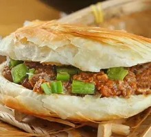 Lao Tongguan Meat Sandwich