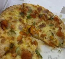 Golden Hawaiian Pizza