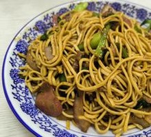 Three Delicacies Stir-Fried Noodles