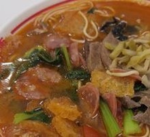 Pig Liver and Pork Sausage Noodles with Pig Skin
