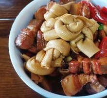 Fried Tofu Skin with Pork