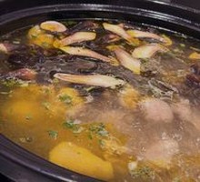 Salted Pig Trotter and Old Hen Soup
