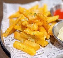 Garlic Butter Cheese Fries