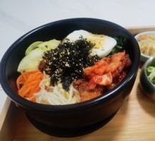 Kimchi Bulgogi Stone Bowl Rice